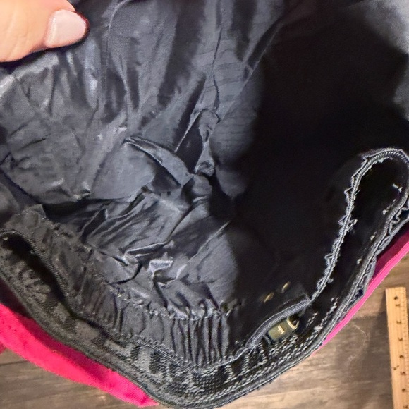 Volcom Pink Women's Ski Snow Pants Insulated with Unique Pocket Design - Picture 4 of 10